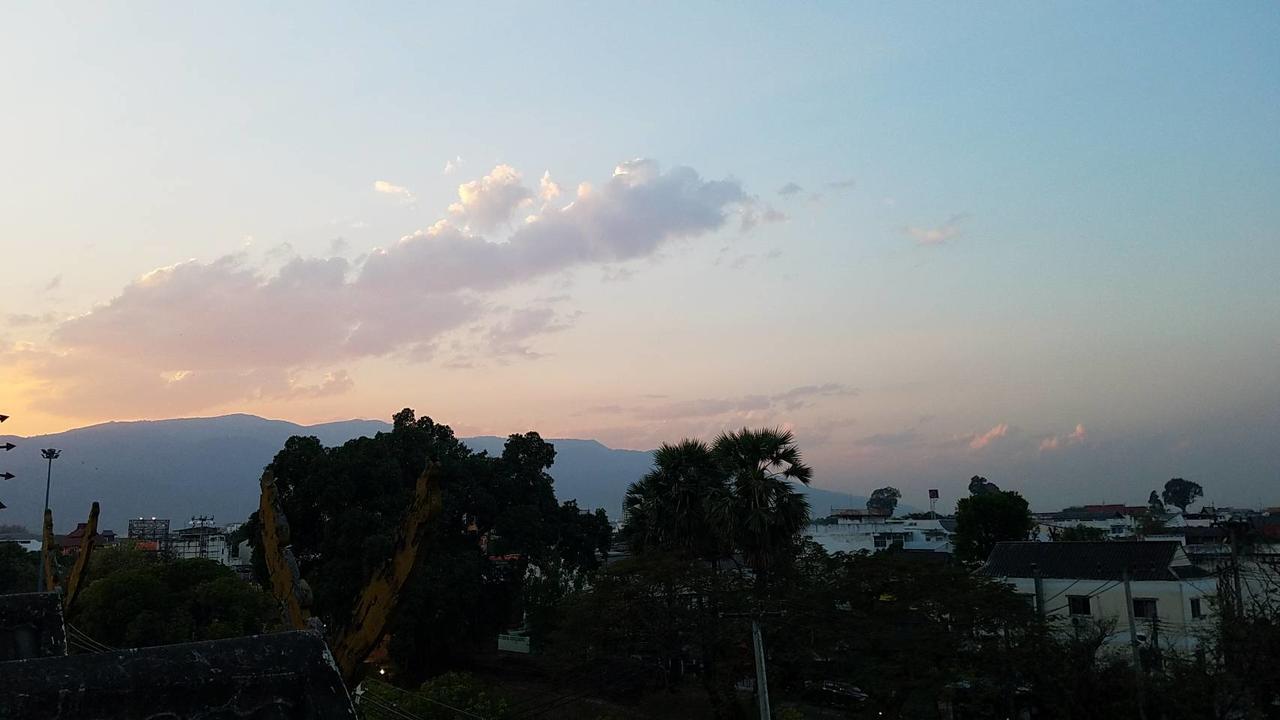 Mickey House Hotel Chiang Mai Bagian luar foto
